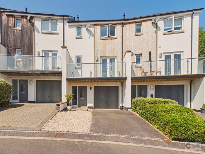 3 Bedroom Town House For Sale In Landrace Close, Ogwell, TQ12