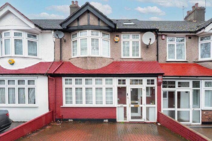 4 Bedroom Terraced House For Sale In Stafford Road, Wallington, SM6