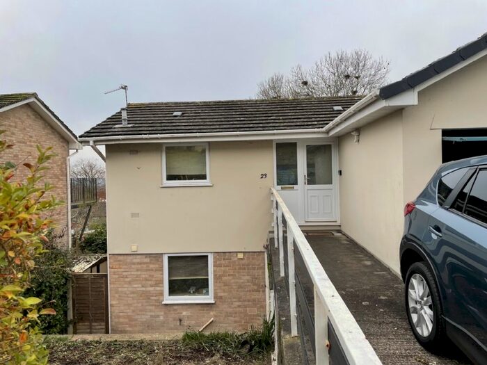 1 Bedroom Flat To Rent In Hamlyn Road, Glastonbury, BA6