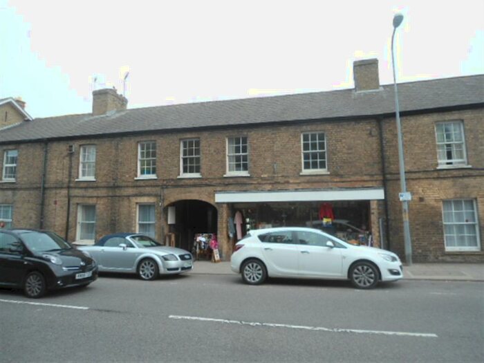 1 Bedroom Flat To Rent In West Street, Alford, LN13