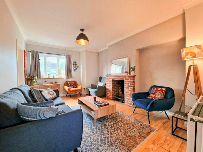 3 Bedroom Terraced House To Rent In Congreve Road, London, Greenwich, SE9