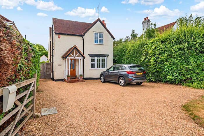 3 Bedroom Detached House For Sale In Huntercombe Lane North, Taplow, Maidenhead, SL6