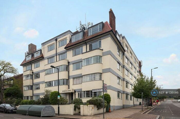 2 Bedroom Flat To Rent In Mundania Court, London, SE22