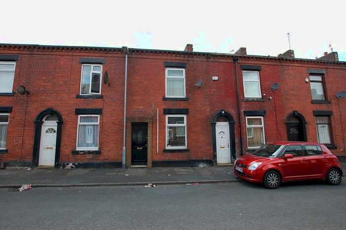 2 Bedroom Terraced House To Rent In Ryeburne Street, Oldham, Greater Manchester, OL4
