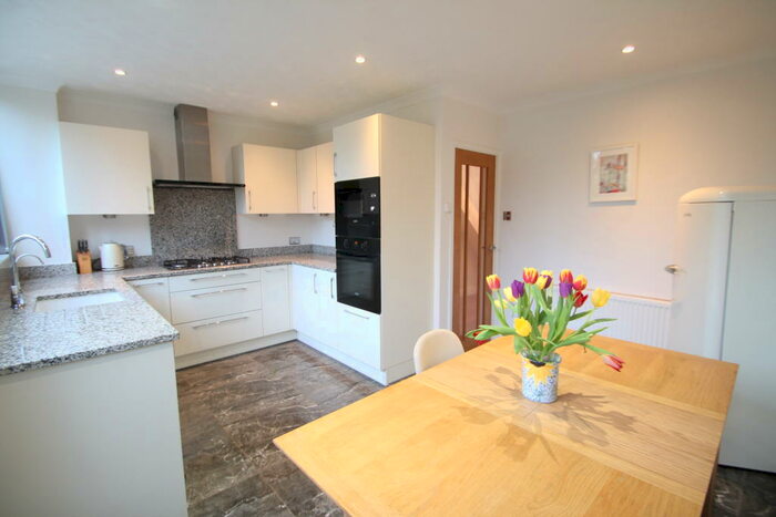 3 Bedroom House To Rent In Monks Orchard, Wilmington, DA2