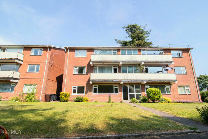 2 Bedroom Ground Flat To Rent In Sefton Court, Radyr, CF15