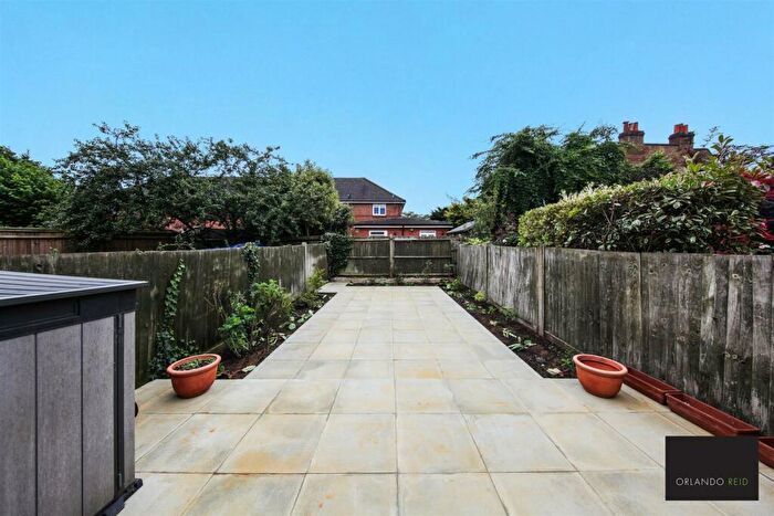 4 Bedroom Terraced House To Rent In Graham Road, Mitcham, CR4