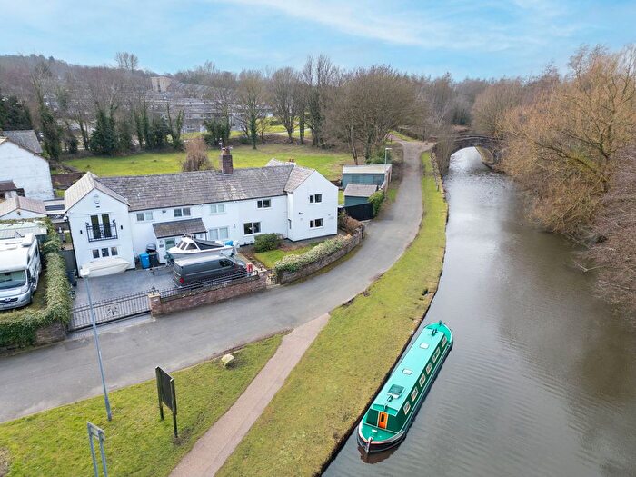 3 Bedroom Semi-Detached House For Sale In The Meadows, Astmoor Bridge Lane, Runcorn, WA7