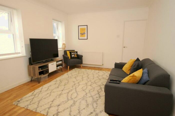 1 Bedroom Flat To Rent In Beaconsfield Villas, Brighton, BN1