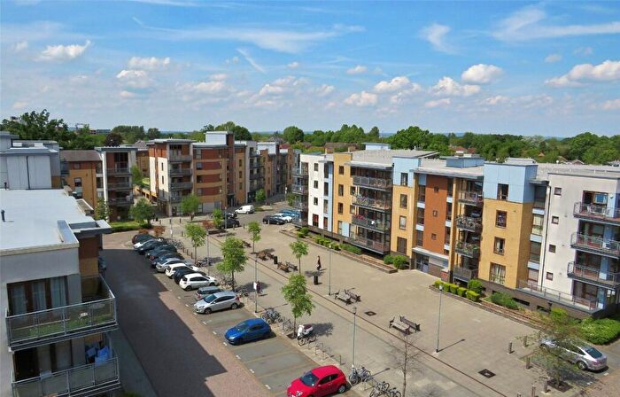 2 Bedroom Apartment For Sale In Commonwealth Drive, Three Bridges, Crawley, West Sussex, RH10