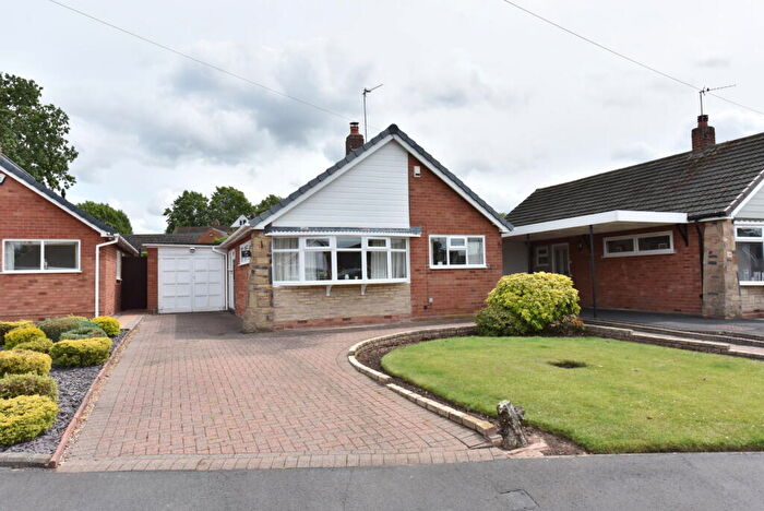 2 Bedroom Detached Bungalow For Sale In Kingswinford, Regent Close, DY6