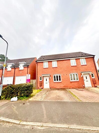 3 Bedroom Semi Detached House To Rent In Acorn Road, Northampton, NN5