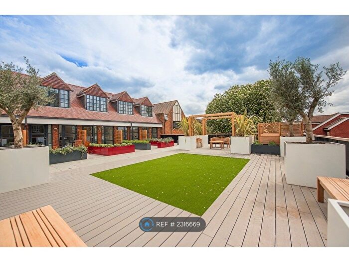 1 Bedroom Flat To Rent In Stancrest, Amersham, HP6