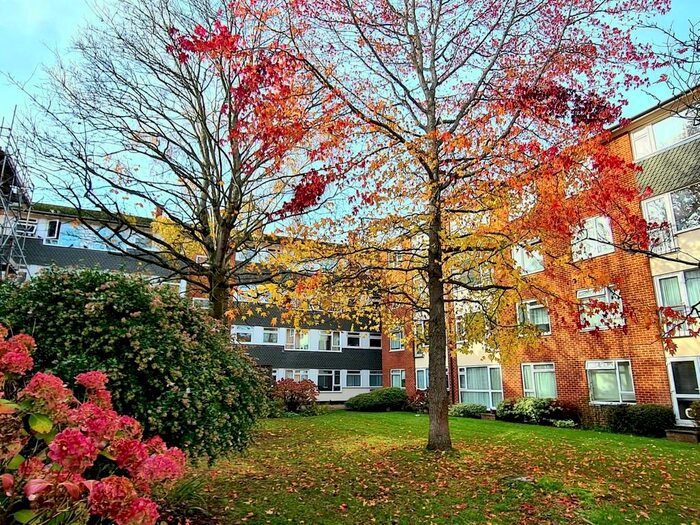 2 Bedroom Apartment To Rent In Hulse Road, Southampton, SO15