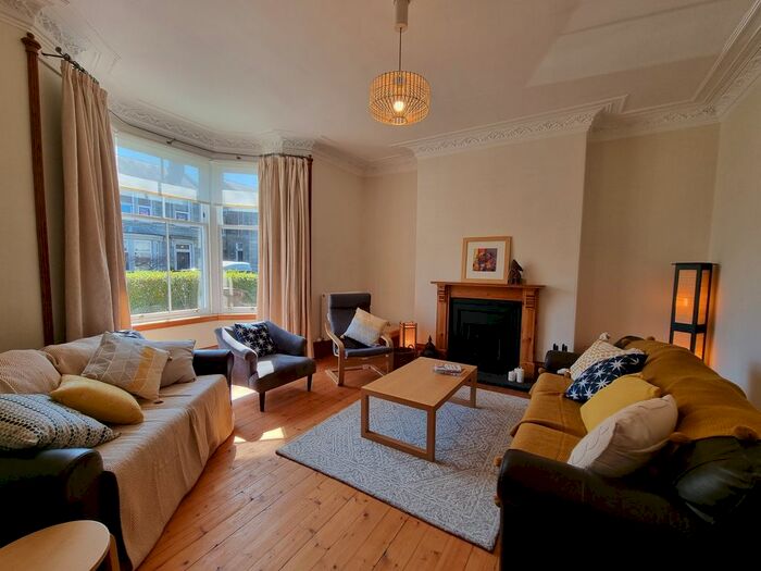 1 Bedroom Flat To Rent In Hosefield Avenue, West End, Aberdeen, AB15