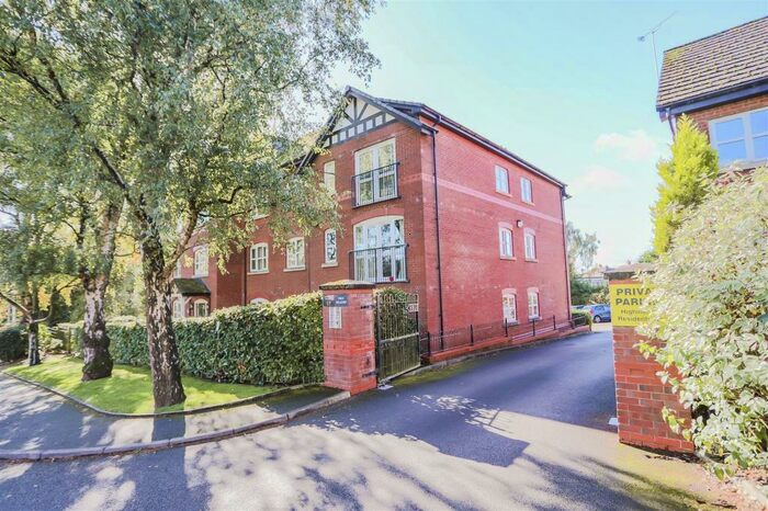 2 Bedroom Flat To Rent In Grosvenor Road, Swinton, Manchester, M27