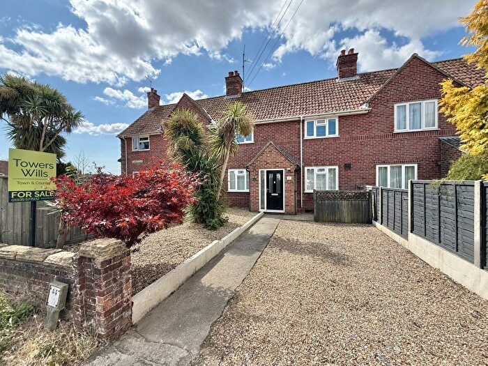 3 Bedroom Terraced House For Sale In St. Andrews Road, Yeovil, Somerset, BA20