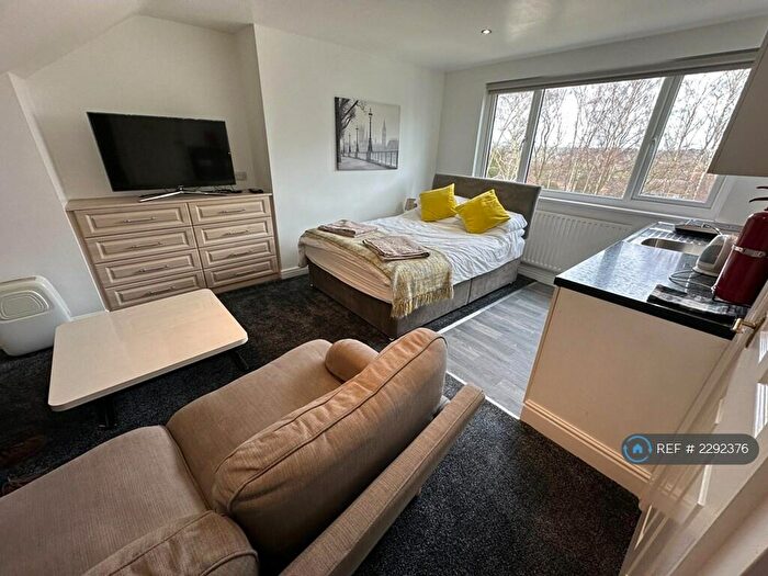 Studio To Rent In Bolton Road, Swinton, Manchester, M27