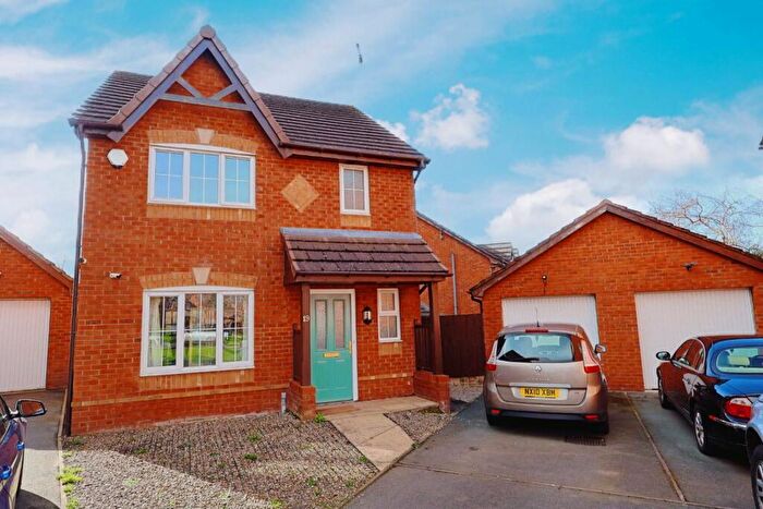 3 Bedroom Detached House For Sale In Top Farm Road, Wrexham, LL11