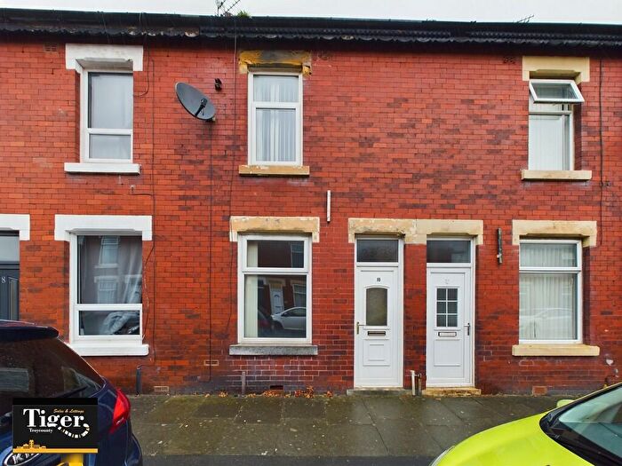2 Bedroom Terraced House To Rent In Huntley Avenue, Blackpool, FY3