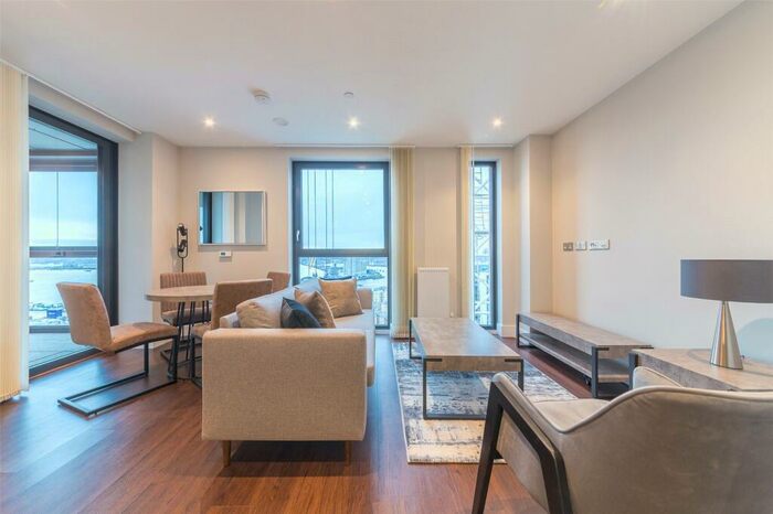 1 Bedroom Apartment To Rent In Avalon Point, Silvocea Way, Orchard Wharf, London, E14