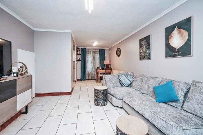 2 Bedroom End Of Terrace House For Sale In Christchurch Way, Dover, Kent, CT16