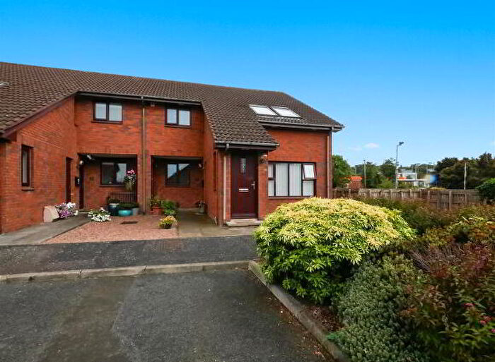 2 Bedroom Apartments For Sale In Drumkeen Court, Belfast, BT8