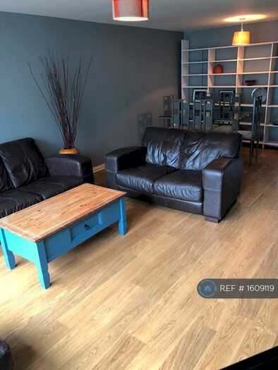 3 Bedroom Flat To Rent In Wallace Street, Glasgow, G5