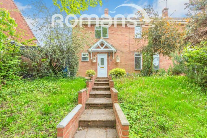 3 Bedroom Semi-Detached House To Rent In Courtlands, SL6