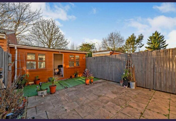 3 Bedroom End Of Terrace House For Sale In Penbury Road, Southall, UB2