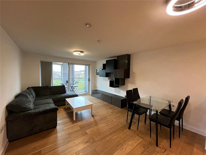 2 Bedroom Apartment To Rent In Hatbox, Munday Street, Manchester, M4