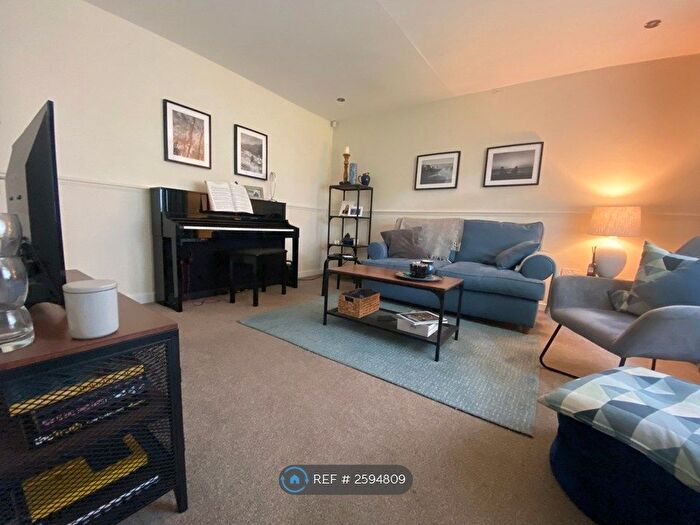 2 Bedroom Maisonette To Rent In Sara Close, Sutton Coldfield, B74