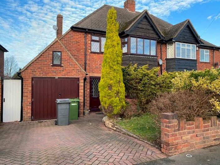 3 Bedroom Semi-Detached House To Rent In Brenton Road, Penn, Wolverhampton WV4