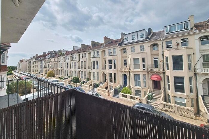 2 Bedroom Flat For Sale In Southsea, Hampshire, PO5