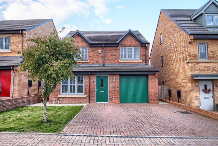 3 Bedroom Detached House For Sale In Furrow Grange, Brookfield, TS5