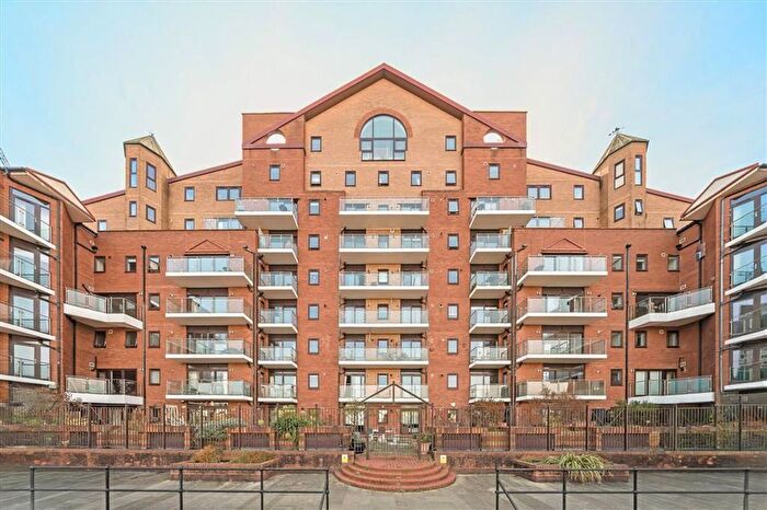 2 Bedroom Flat To Rent In Nine Elms Lane, Nine Elms, SW8