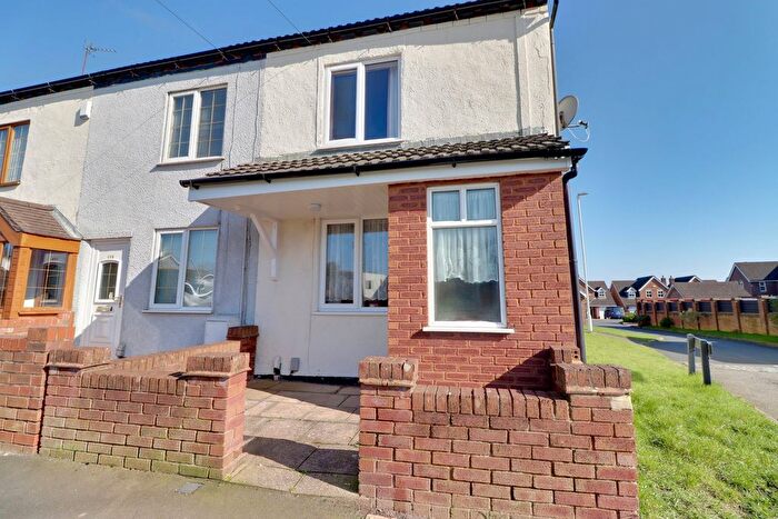 2 Bedroom End Of Terrace House To Rent In Ironstone Road, Burntwood, WS7