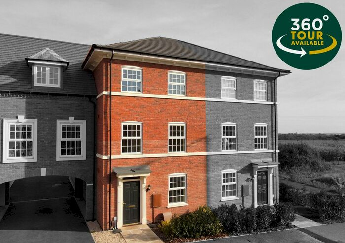 4 Bedroom Town House To Rent In Tay Road, Lubbesthorpe, Leicester, LE19