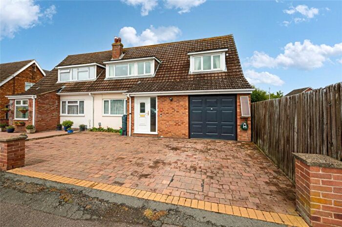 4 Bedroom Semi-Detached House For Sale In Elmwood Crescent, Flitwick, Bedfordshire, MK45