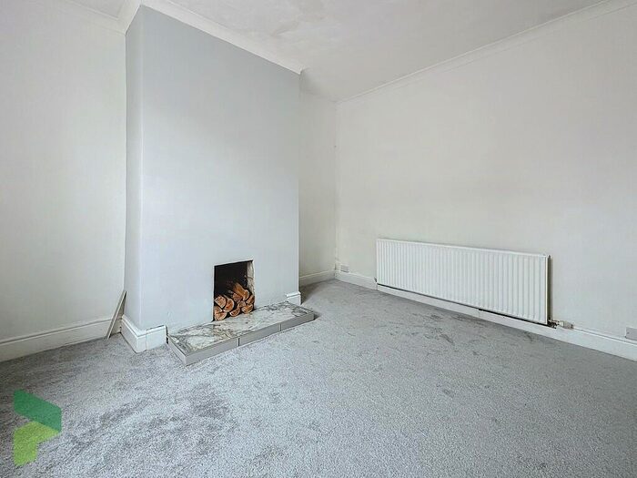3 Bedroom Terraced House For Sale In South Street, Darwen, BB3