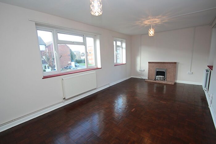 2 Bedroom Flat To Rent In Christopher Court, Croydon, CR0