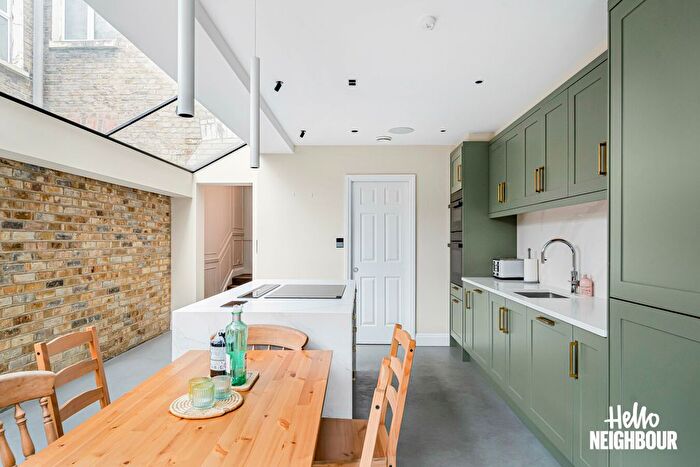 4 Bedroom Terraced House To Rent In Valnay Street, London, SW17