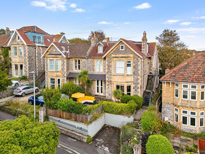 1 Bedroom Apartment For Sale In Shrubbery Walk, Weston-Super-Mare, BS23