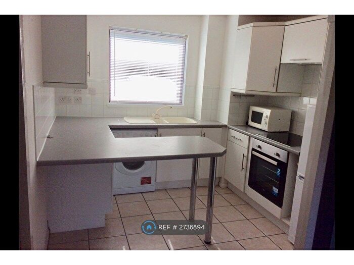 2 Bedroom Terraced House To Rent In Wimbledon Place, Milton Keynes, MK13