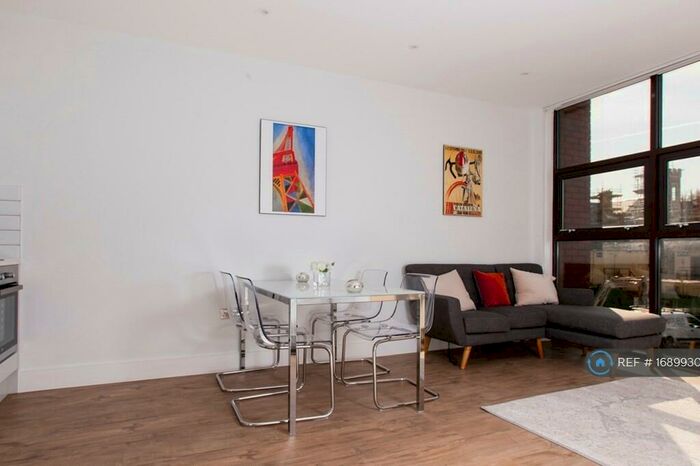 1 Bedroom Flat To Rent In Wardour Place, Slough, SL1