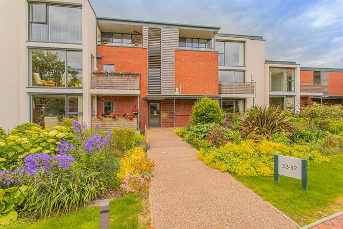 2 Bedroom Retirement Property For Sale In Birch Close, Wadswick Green, SN13