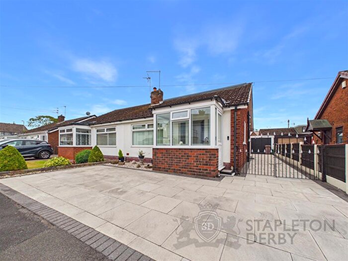 3 Bedroom Semi-Detached House For Sale In Harrison Drive, Rainford, St. Helens, WA11