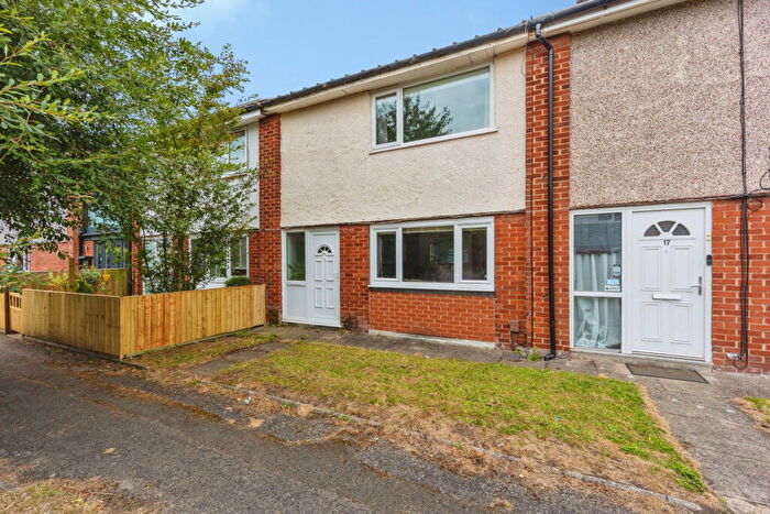 2 Bedroom Terraced House For Sale In Otterburn Place, Stockport, SK2