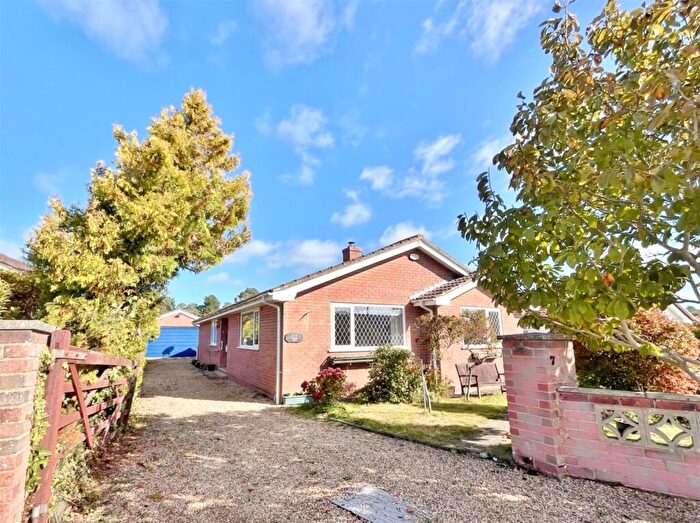 3 Bedroom Bungalow For Sale In Fairwood Road, Verwood, Dorset, BH31