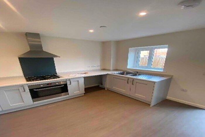 2 Bedroom Property To Rent In Rhodfa Clawdd Offa, Denbigh, LL16